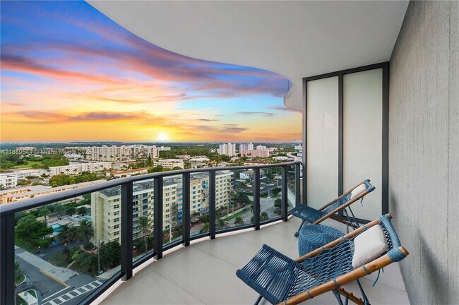 Building Photo - 900 N Ocean Blvd