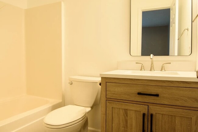 Building Photo - 6003 Cullen Dr