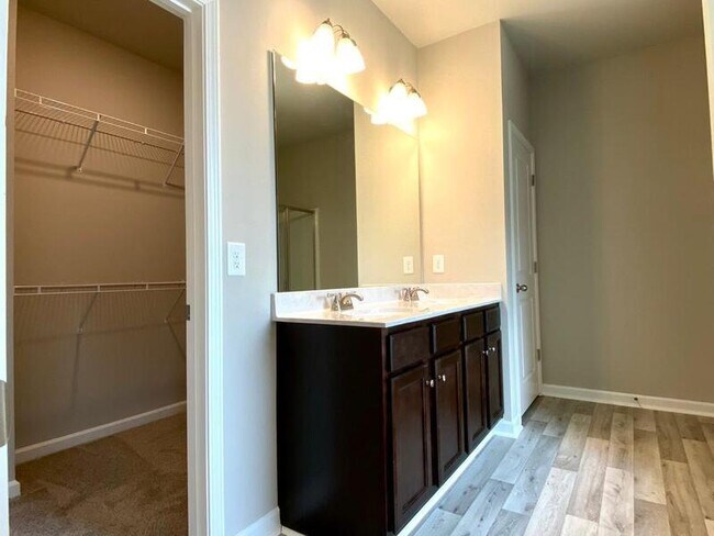 Building Photo - 1606 Winding Rdg Trl