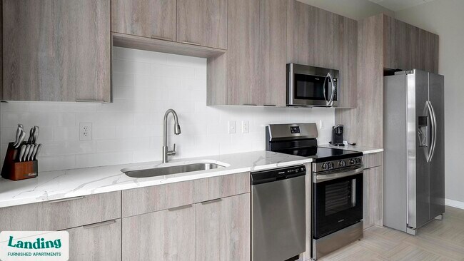 Building Photo - 600 19th St N