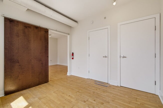 Building Photo - 809 6th St NW
