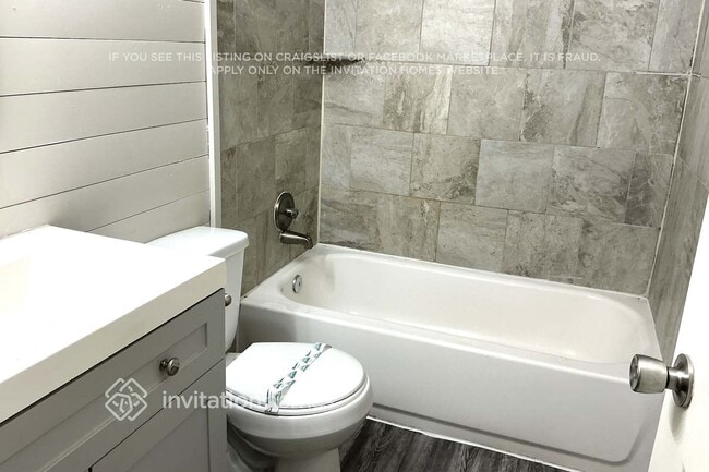 Building Photo - 606 College Mound Rd