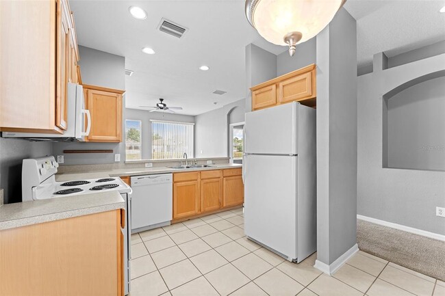 Building Photo - 8420 Deer Chase Dr