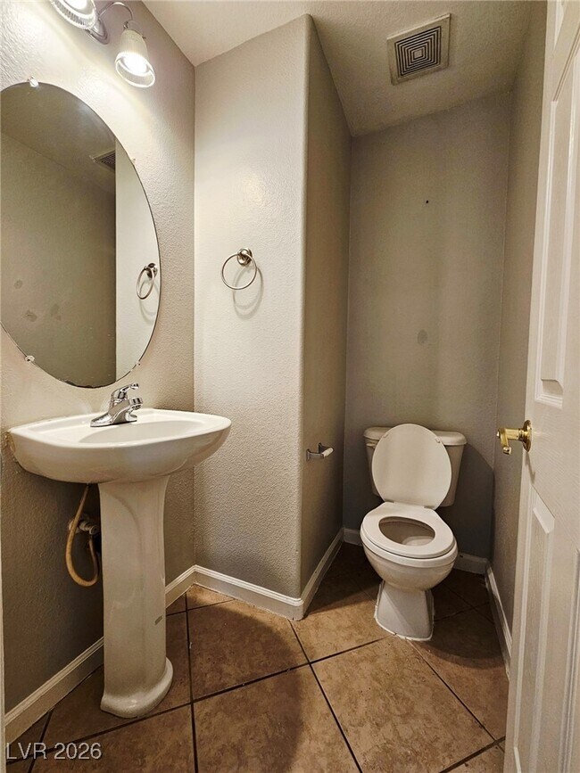 Building Photo - 6161 Wild Lilac Ct