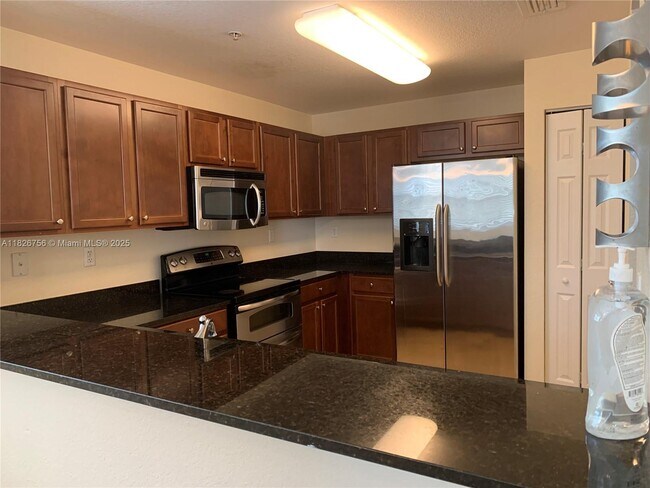Building Photo - 10800 NW 88th Terrace