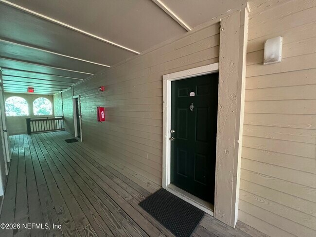 Building Photo - 170 Veracruz Dr