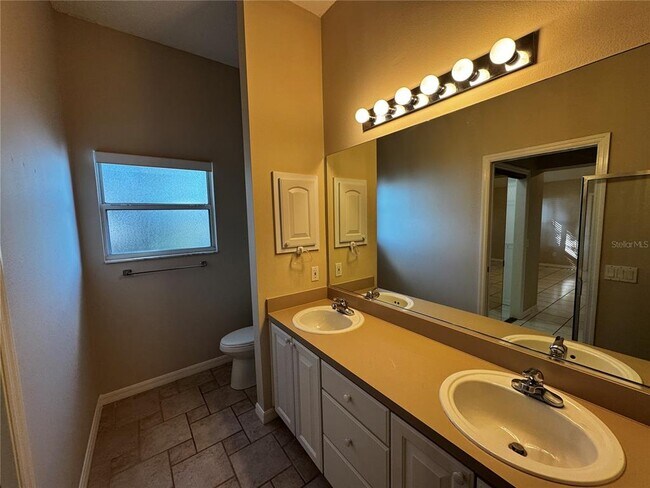 Building Photo - 101 Costa Mesa Dr