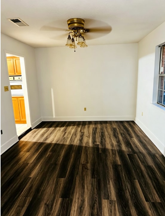 Building Photo - 54 Emerald Cove