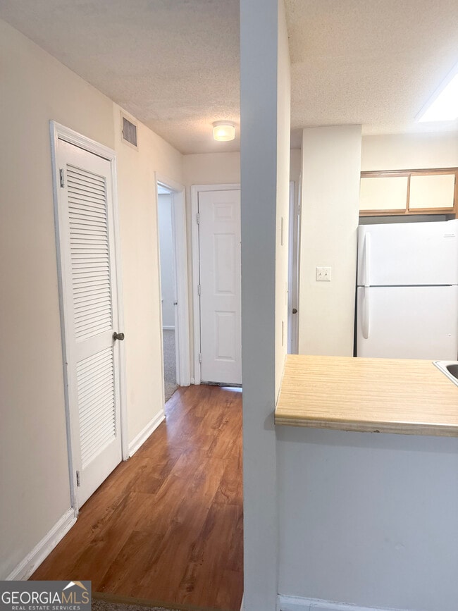 Building Photo - 222 Lanier Dr