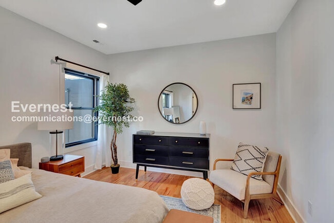 Building Photo - 1258 1st Ave S