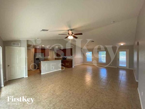 Building Photo - 1922 NW 20th Terrace