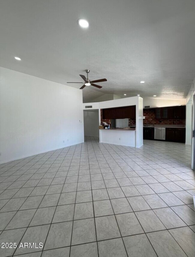 Building Photo - 6349 W Cheryl Dr