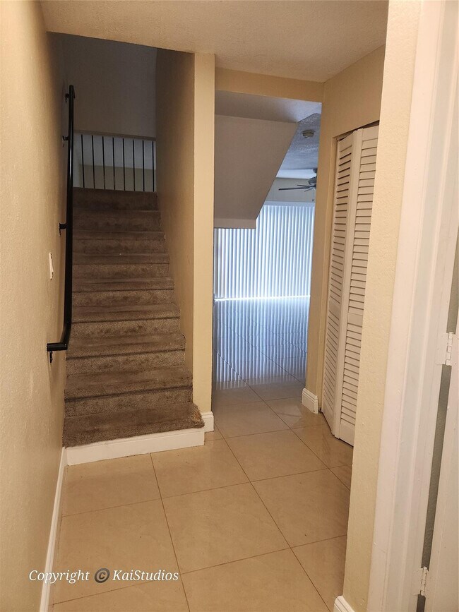 Building Photo - 10293 NW 33rd St