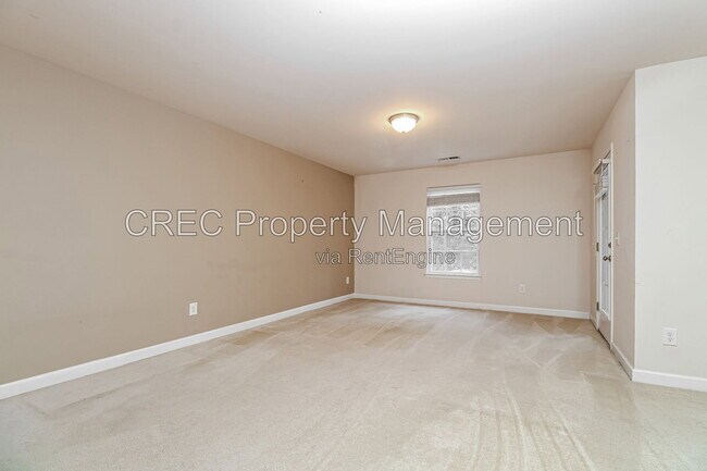 Building Photo - 3533 Claremont St