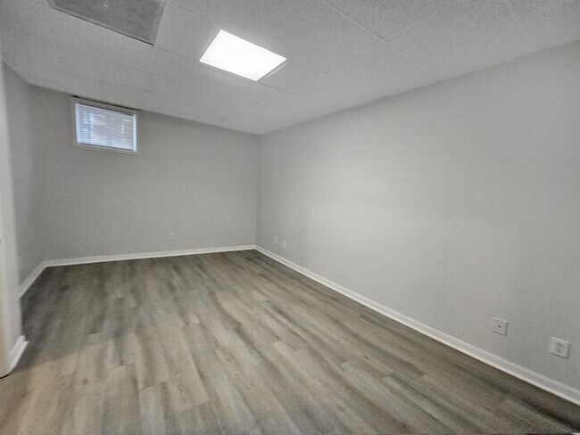 Building Photo - 806 Palm St