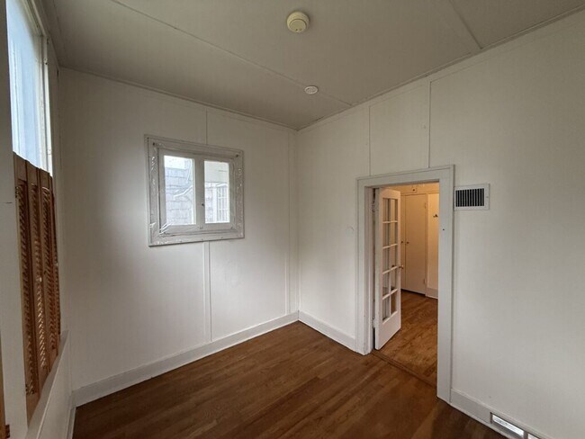 Building Photo - 1544 D St