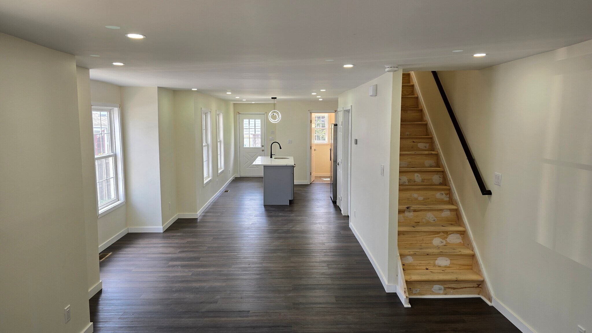 Building Photo - 33 Highland Ave