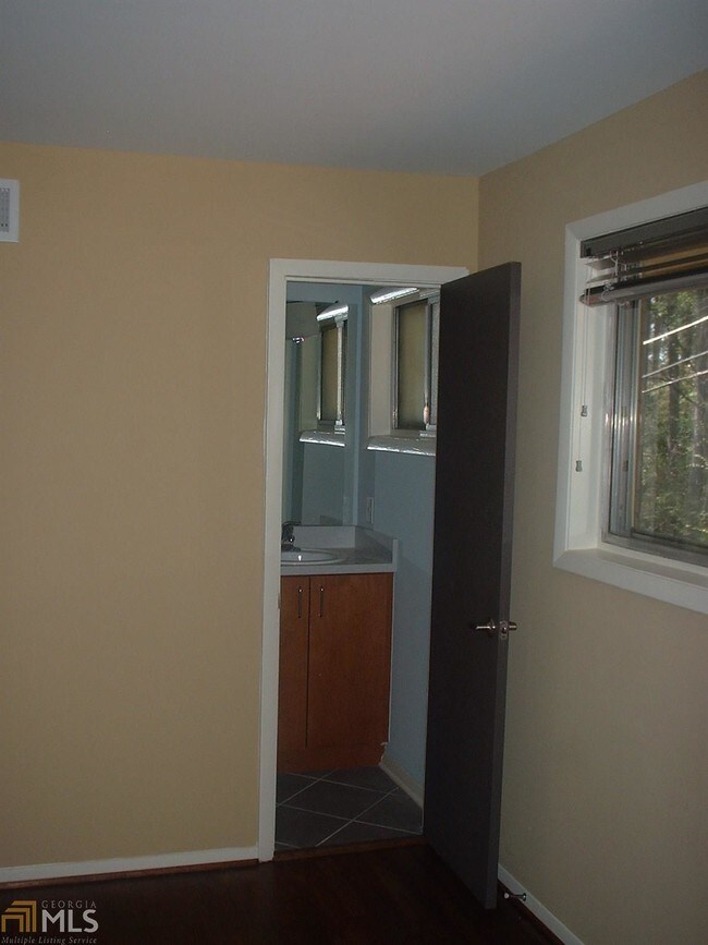 Building Photo - 3046 Briarcliff Rd NE