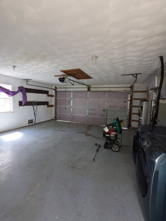 Building Photo - 12 Admiral Ct