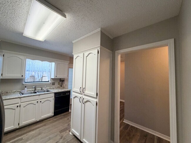 Building Photo - 9990 Smugglers Cove Ln