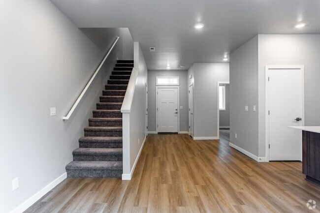 4BR, 3BA Townhome - 1,426SF - Ridgeline View