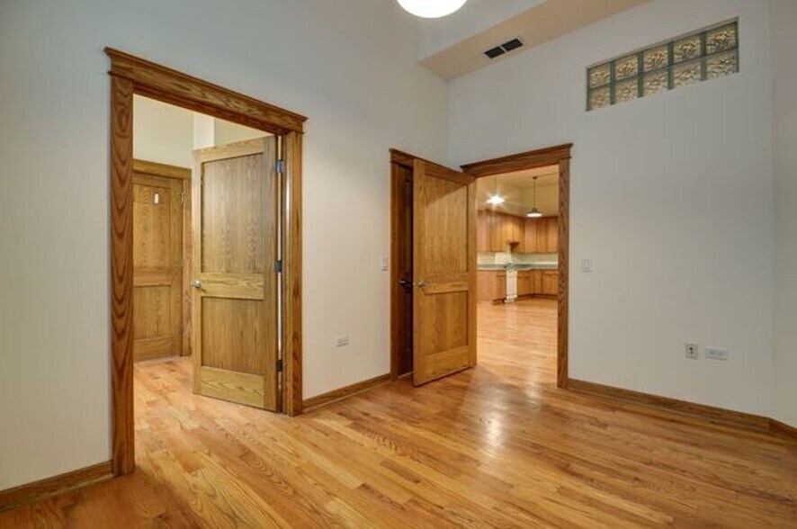 Building Photo - 123 N Jefferson St