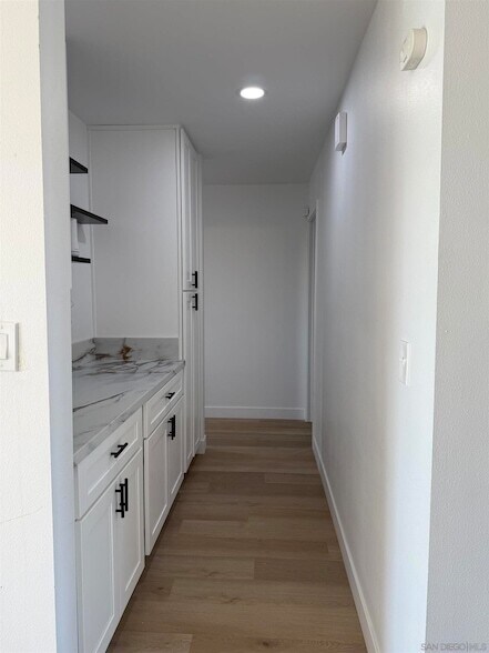 Building Photo - 664 Carefree Dr