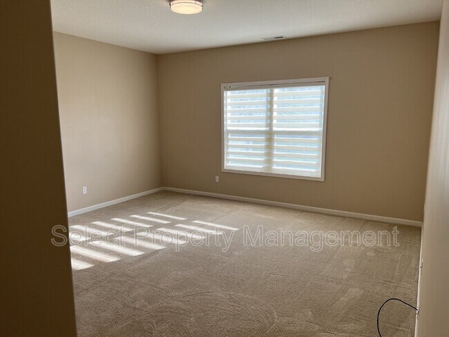 Building Photo - 12860 Starling Cove