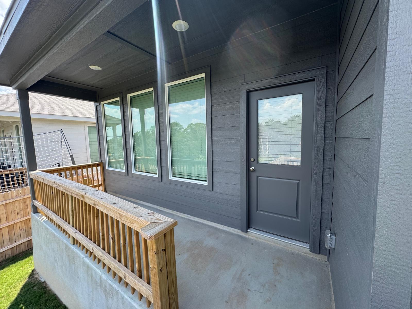Back Porch - 10342 Bridgton Ml