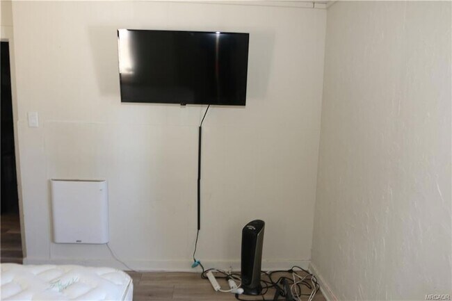 Building Photo - 854 Cienega Rd