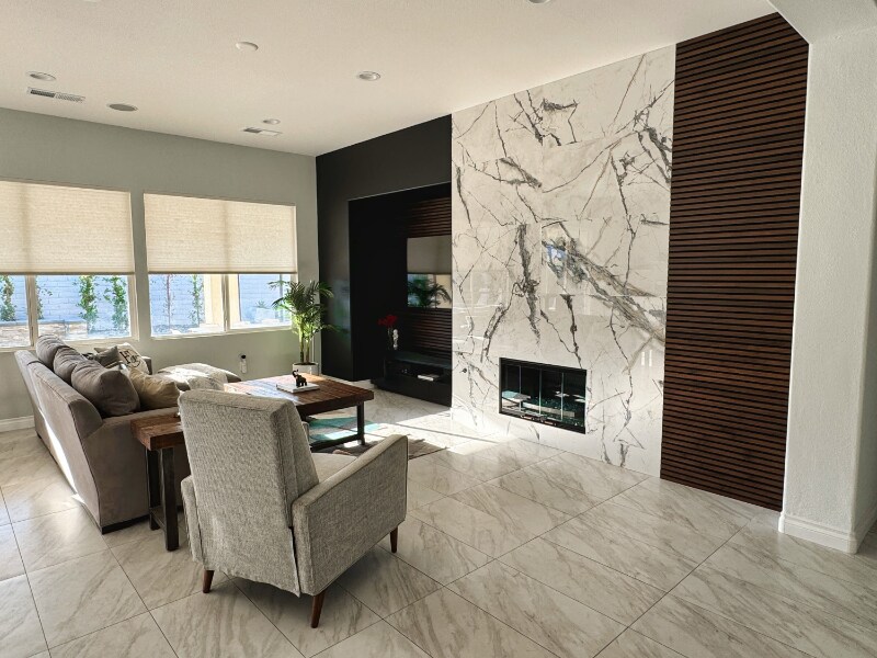 Building Photo - 43244 Freesia Pl
