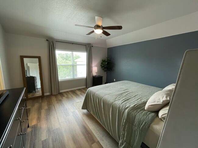 Building Photo - 1307 Oriole Ct