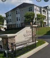 Building Photo - 1518 Enyart Way