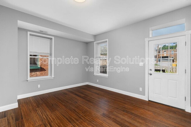 Building Photo - 3466 S Spring Ave