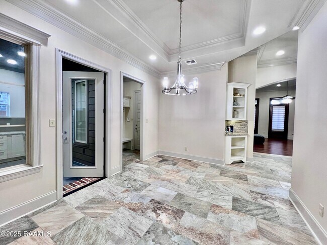 Building Photo - 411 Dunvegan Ct