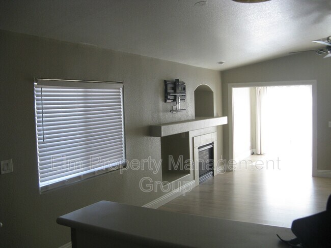 Building Photo - 6084 Camden Cove St