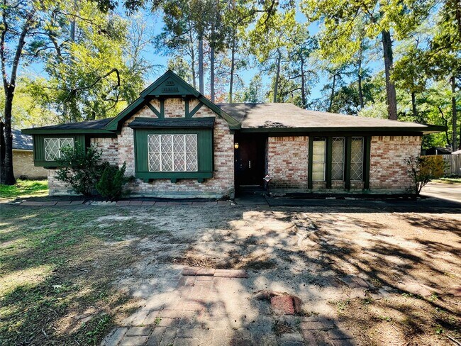 Building Photo - 422 Gamewood Dr