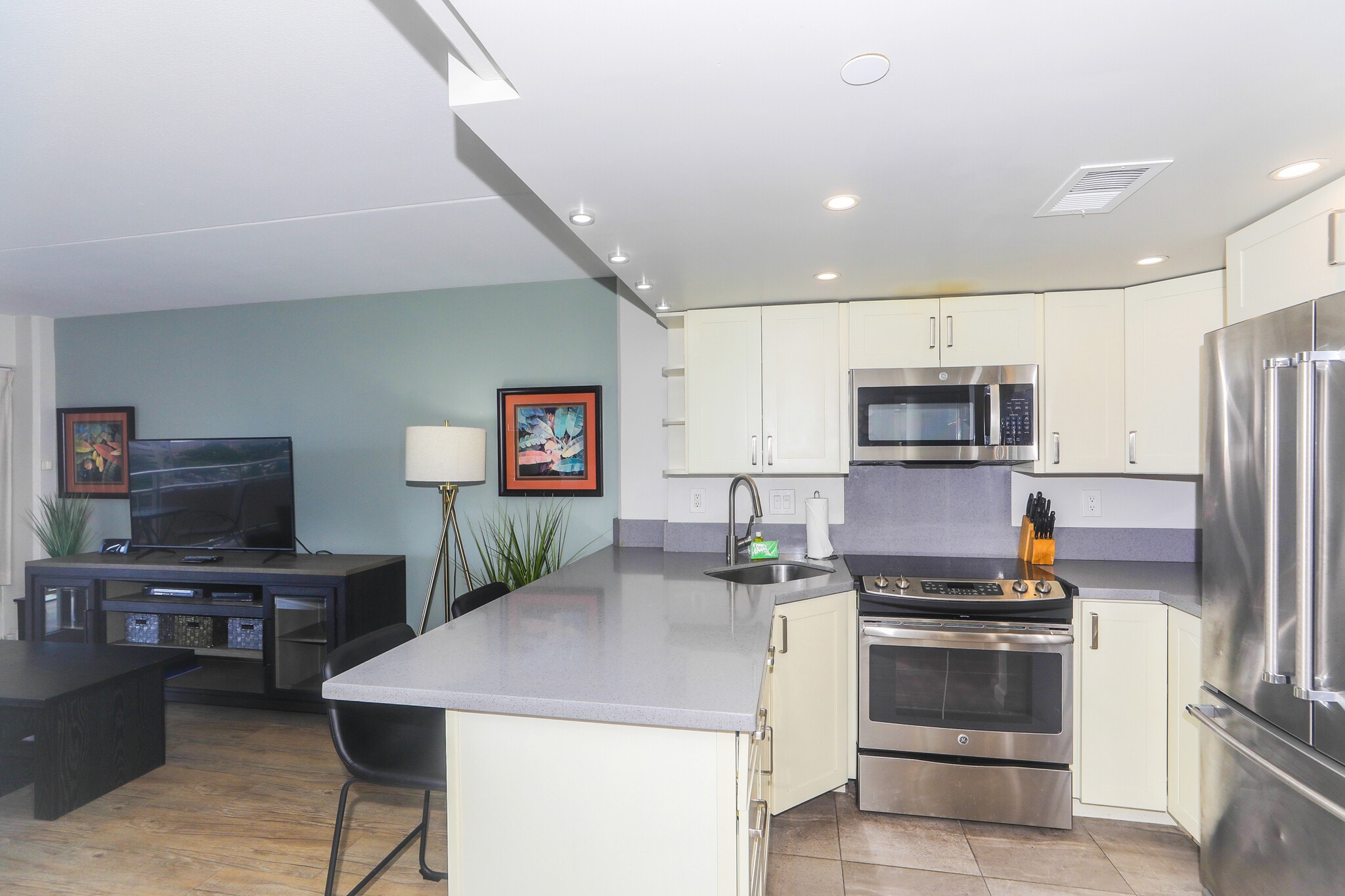 Building Photo - 1777 Ala Moana Blvd