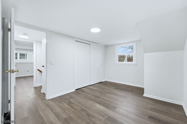 Building Photo - 46 Glenwood Ave