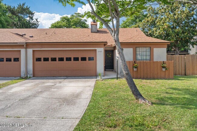 Building Photo - 9709 Fawn Brook Cir N