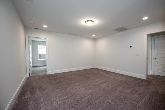 Building Photo - 1017 Blackpool Ct