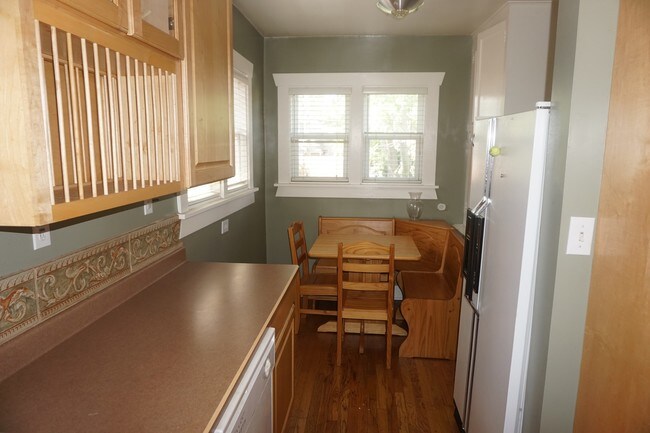 Building Photo - 717 S Emerson St