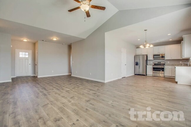 Building Photo - 733 W Coker Way