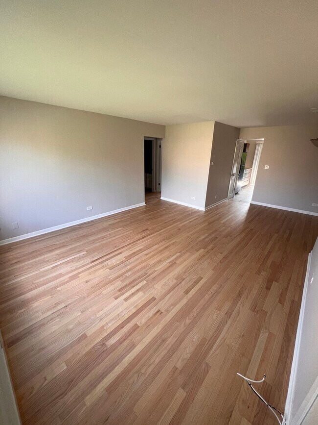 Building Photo - 9375 Hamilton Ct