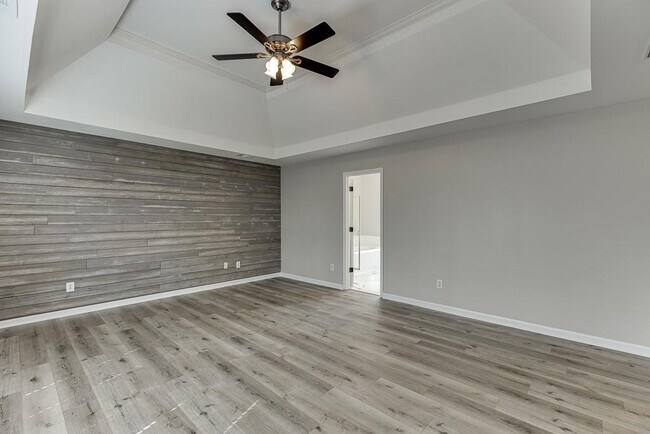Building Photo - 1795 Lake Heights Cir