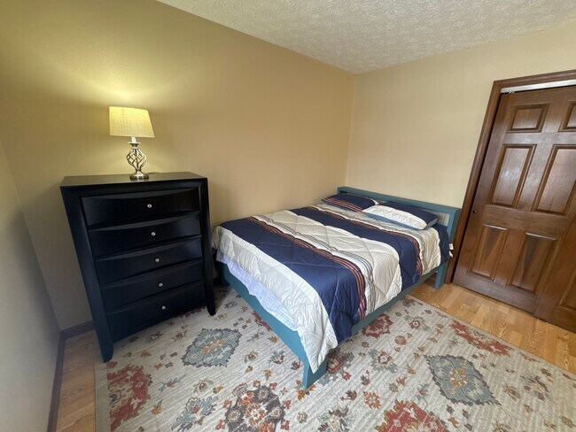 Building Photo - 9229 Westdrum Ct