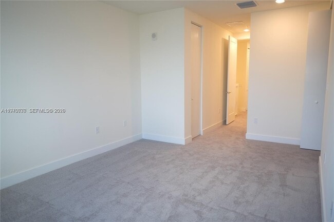 Building Photo - 6416 NW 102nd Ct