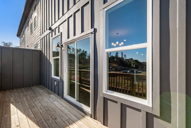 Building Photo - 634 Grove Glen Ct