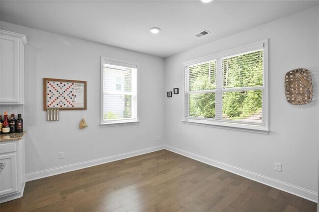 Building Photo - 5140 Carol Wy
