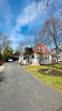 Building Photo - 124 W Crystal Lake Ave